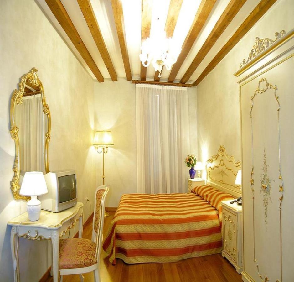 Hotel San Luca Venezia Exteriör bild