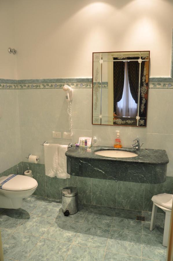 Hotel San Luca Venezia Rum bild